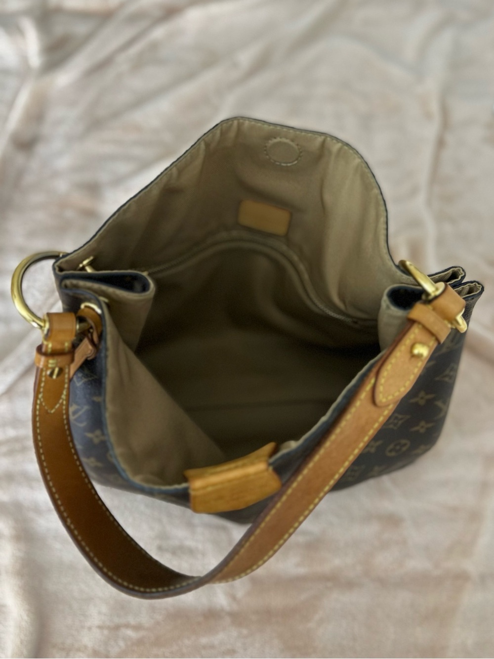 LV Monogram Graceful PM - Picture 5 of 12